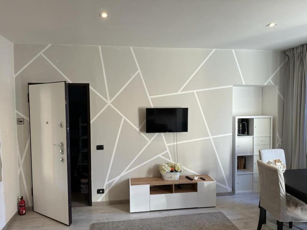 Joivy Cute 1-Bedroom Flat Next To Lake Como Exterior foto
